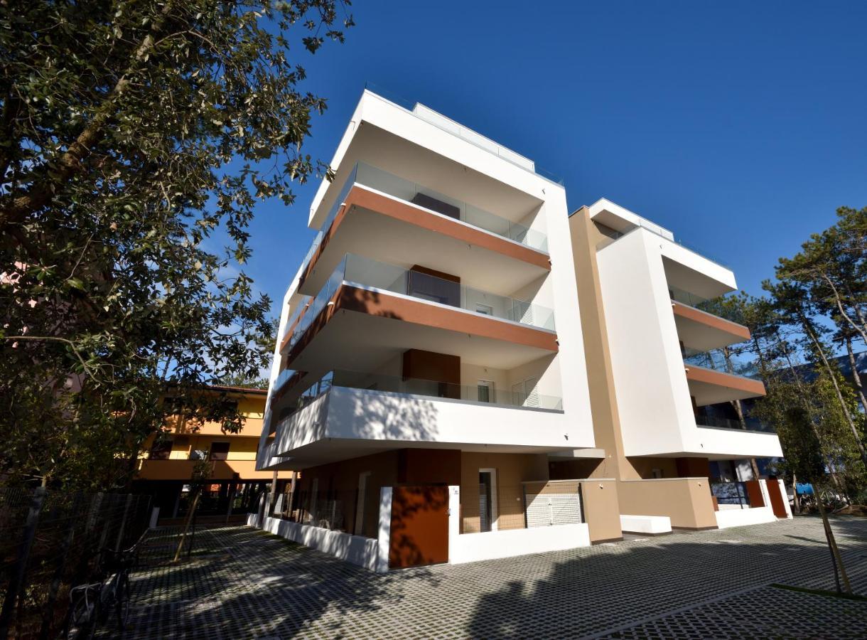 Iris Suite Bibione Exterior photo