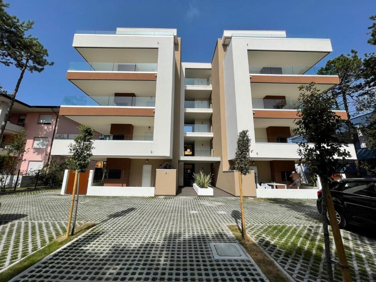 Iris Suite Bibione Exterior photo